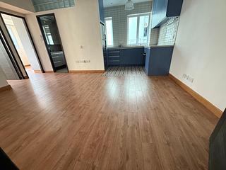 Causeway Bay - Lai Yuen Apartments 03