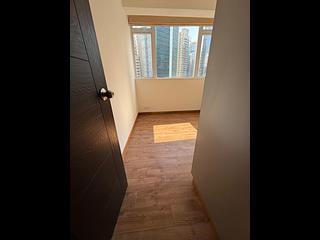 Causeway Bay - Lai Yuen Apartments 15