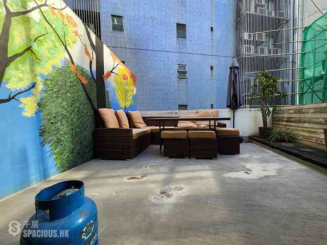 Central - 41-43, Gough Street 06