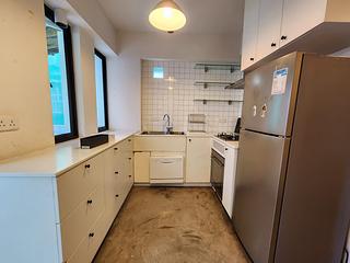 Central - 41-43, Gough Street 08