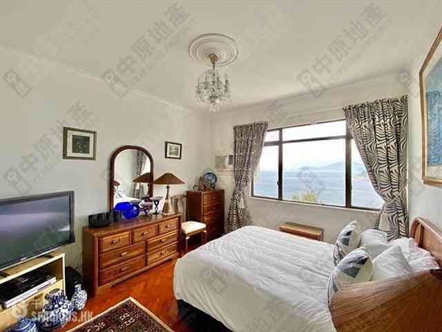 Chung Hom Kok - Coral Villas 04