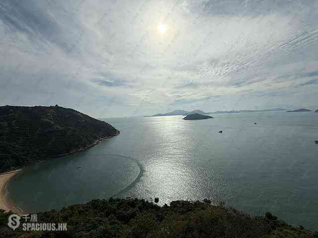 Chung Hom Kok - Coral Villas 07