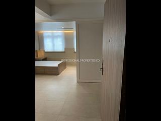 Central - 7-9, Shin Hing Street 02