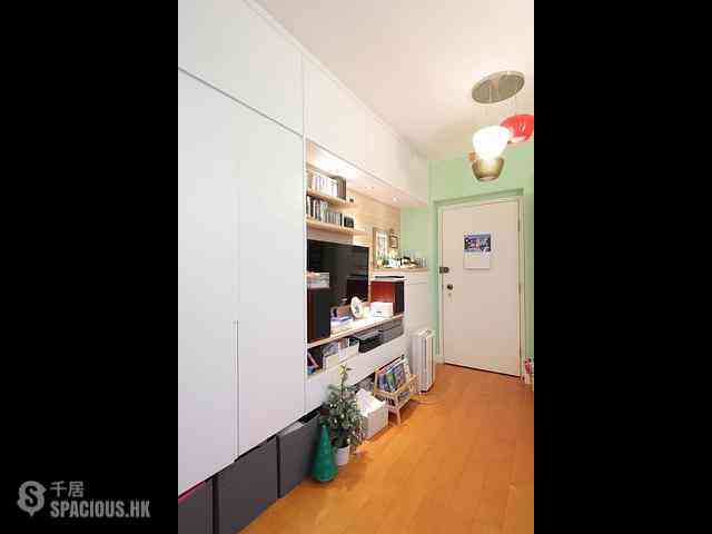 Kennedy Town - Harbour View Garden Block 3 02