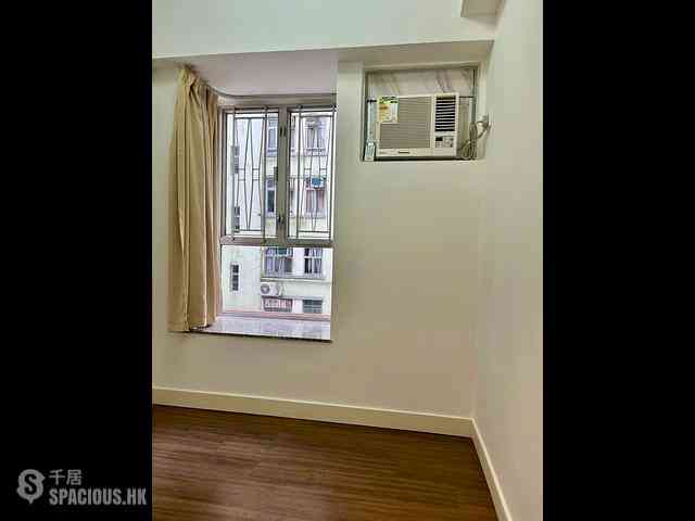 Kennedy Town - Shun Fai Building 06
