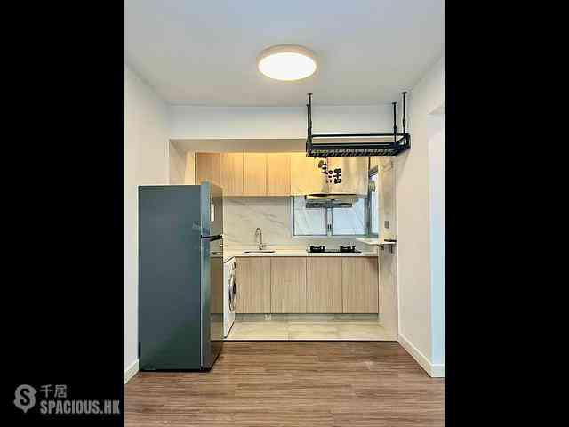 Kennedy Town - Shun Fai Building 02