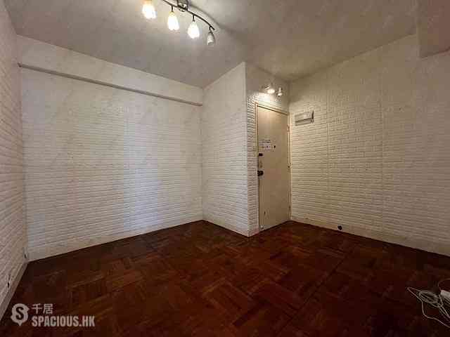 Mid Levels West - Hing Wah Mansion Block B 01