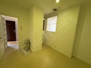 Soho - Caravan Court 05