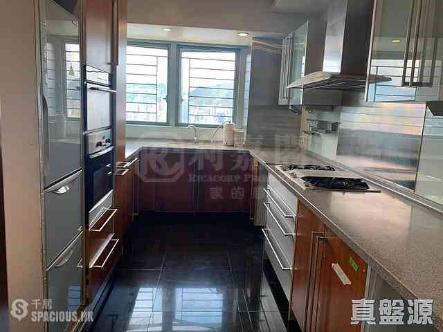 West Kowloon - The Harbourside Block 3 06