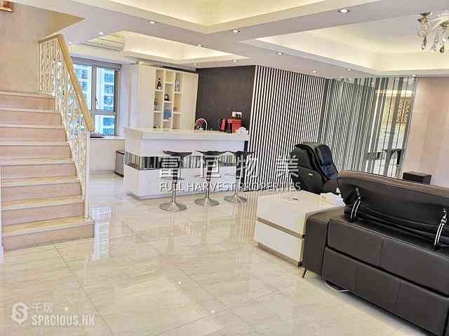 Yau Kom Tau - Golden Villa 02