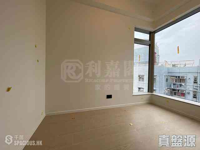 Quarry Bay - Finnie 04