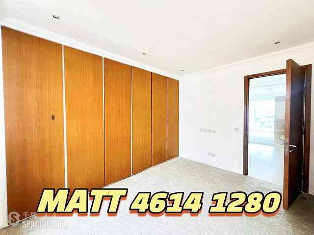 Chung Hom Kok - Pinewaver Villas 06