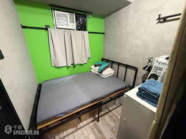 Wan Chai - Bowrington Building 09