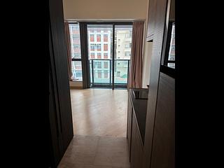 Kennedy Town - University Heights Block 1 04