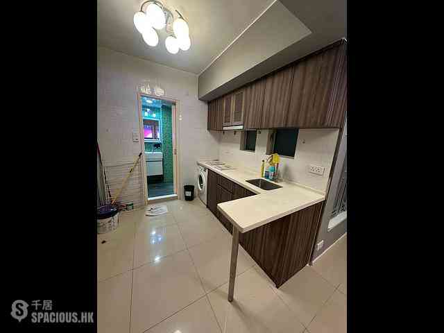 Wan Chai - Luen Wo Building 02