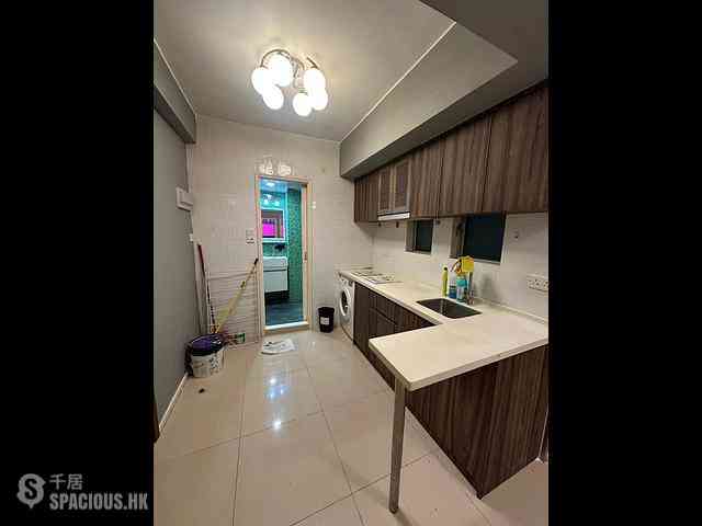 Wan Chai - Luen Wo Building 03