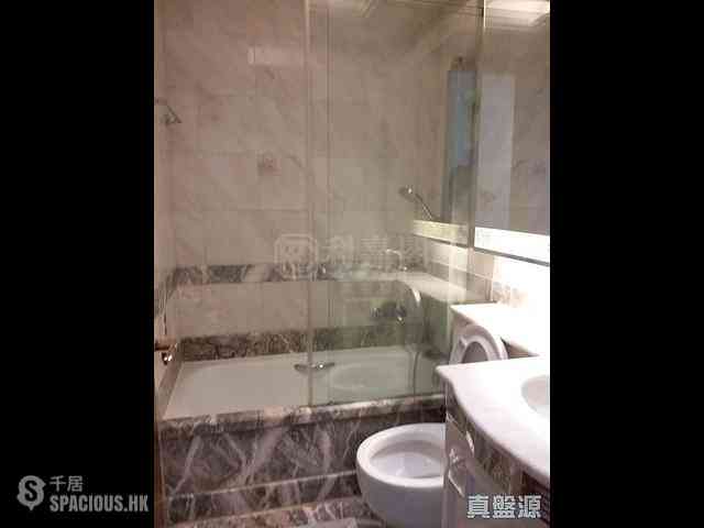 Yau Ma Tei - The Coronation Tower 3 04