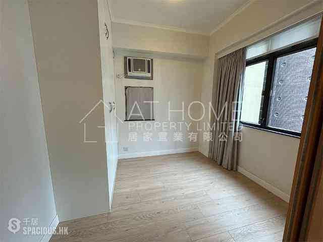 Sheung Wan - Welland Building 04