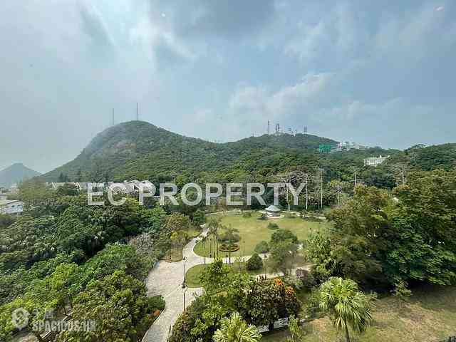 The Peak - The Mount Austin 01