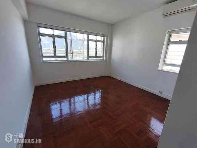 Repulse Bay - Repulse Bay Garden Block 12 08