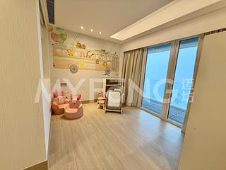 The Peak - 28, Gough Hill Road 11