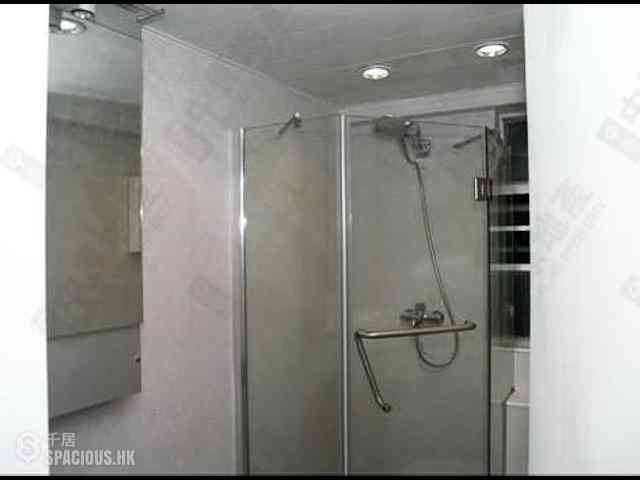 Wan Chai - Phoenix Court Block 4 03