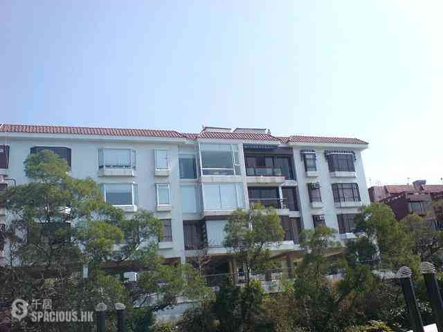 Chung Hom Kok - Hillgrove 01
