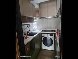 Sai Ying Pun - Yue Sun Mansion Block 1 05