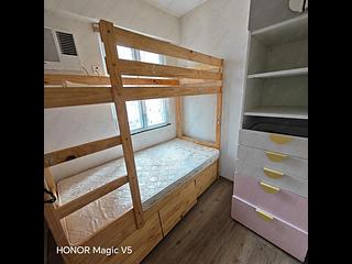 Sai Ying Pun - Yue Sun Mansion Block 1 06