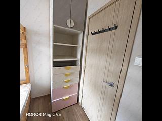 Sai Ying Pun - Yue Sun Mansion Block 1 07