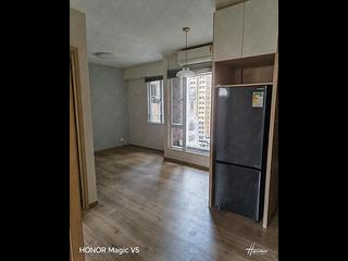 Sai Ying Pun - Yue Sun Mansion Block 1 08