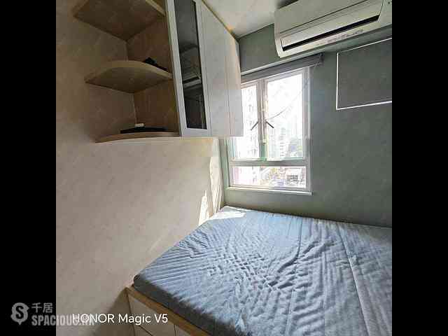 Sai Ying Pun - Yue Sun Mansion Block 1 12