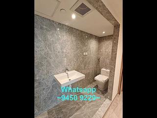 Sheung Wan - 76, Connaught Road West 08