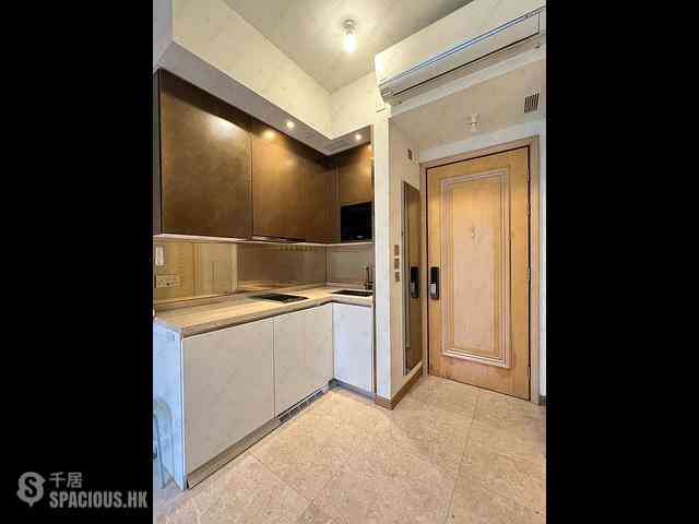 Sai Ying Pun - 63, Pokfulam Amber House (Tower 1) 03