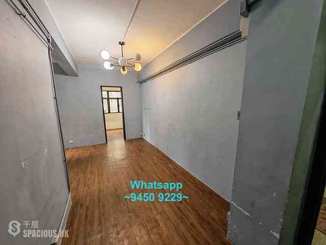 Sheung Wan - Winsing Building 01