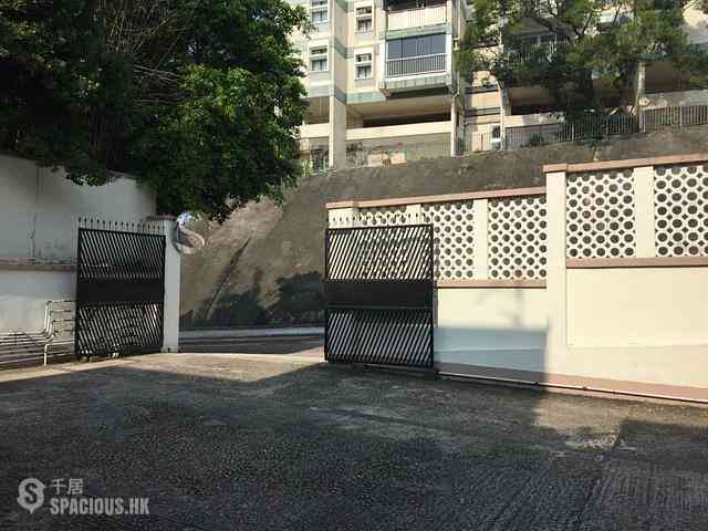 Chung Hom Kok - Cape Villa 03