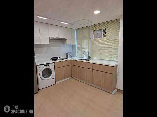 Sai Ying Pun - True Light Building 09