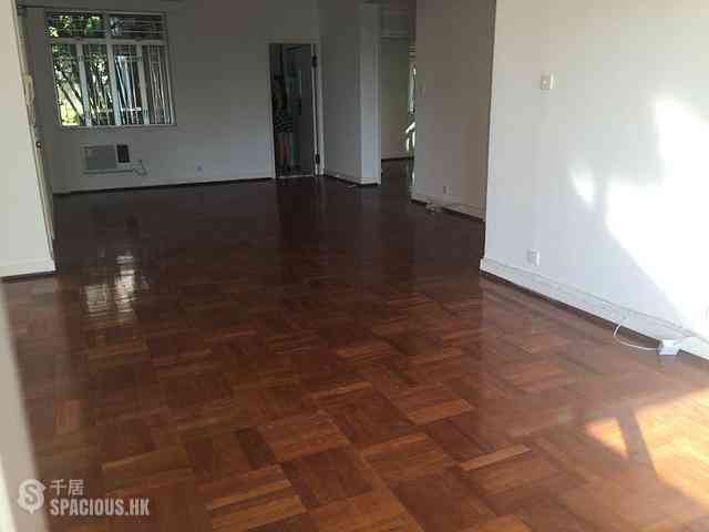 Chung Hom Kok - Cape Villa 07