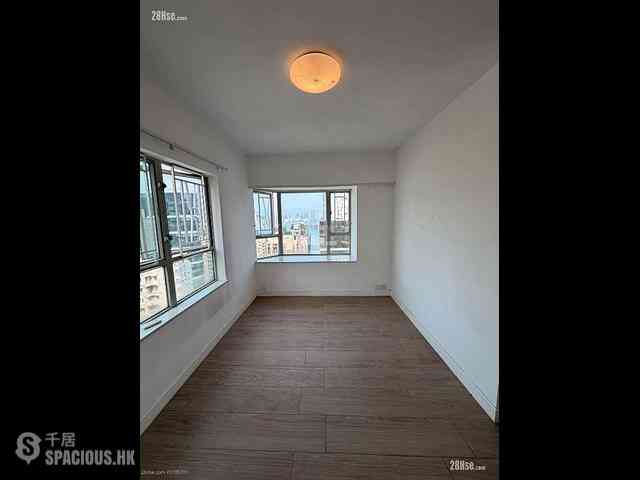 North Point - Island Place Block 1 07