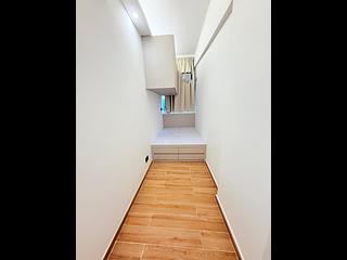 Sai Ying Pun - 203-205, Des Voeux Road West 04