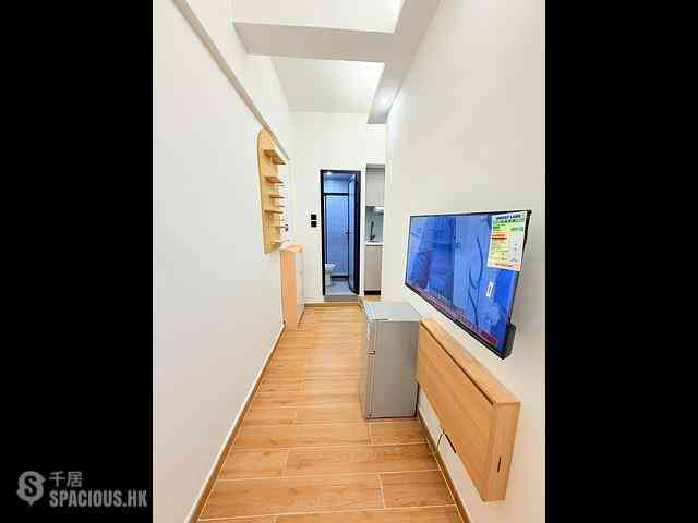 Sai Ying Pun - 203-205, Des Voeux Road West 06