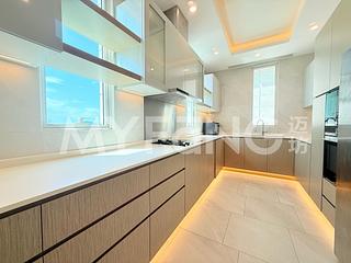 Repulse Bay - 110, Repulse Bay Road 06