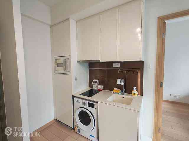Tseung Kwan O - Twin Peaks Block 2 03