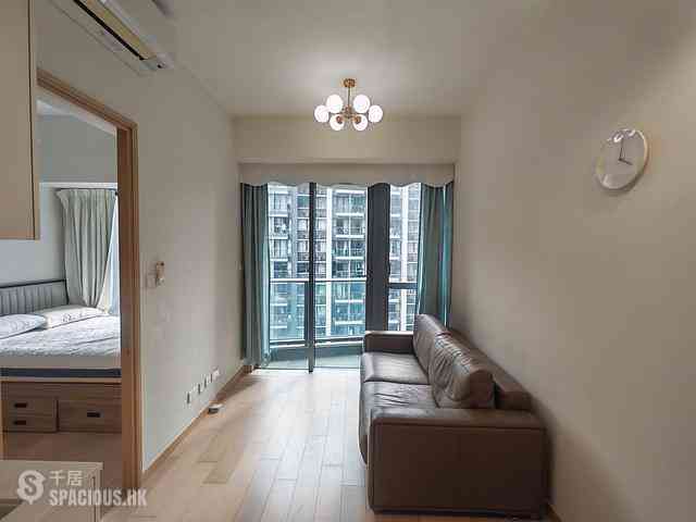Tseung Kwan O - Twin Peaks Block 2 07