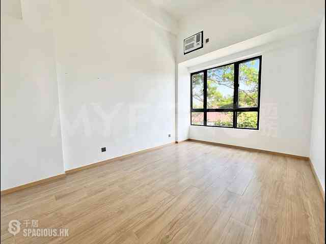 Stanley - Banoo Villa 10
