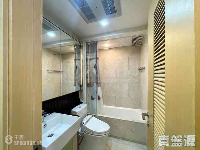 Tseung Kwan O - The Papillons Block 1 06