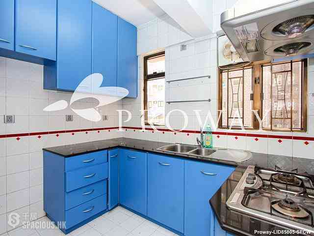 Mid Levels West - Chong Yuen 10