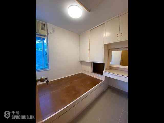 Tsuen Wan - Tsuen Wan Centre 06
