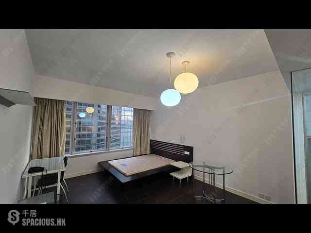 Wan Chai - Convention Plaza Apartments 01