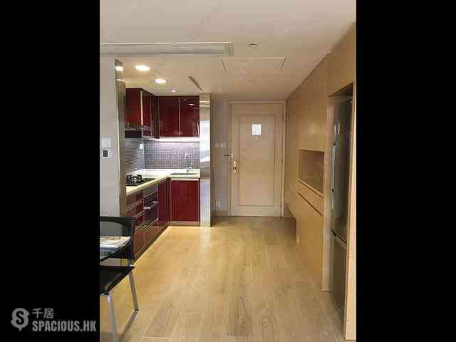 Wan Chai - Convention Plaza Apartments 05